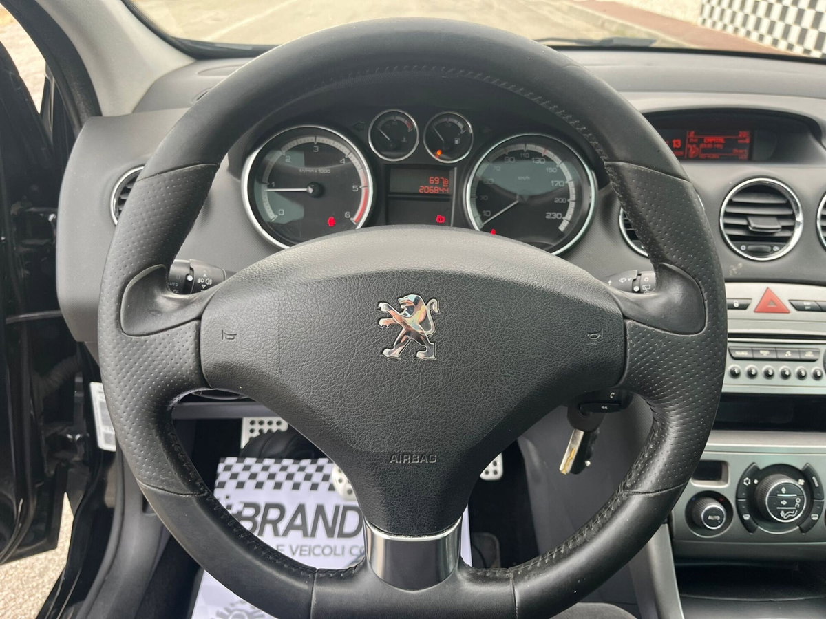 Peugeot 308 SW 1.6 8V HDi 112CV Ciel Sportium (12)