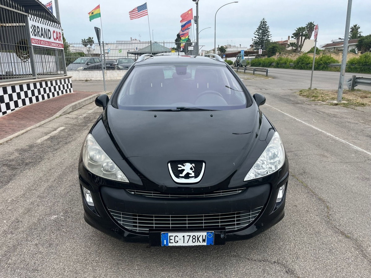 Peugeot 308 SW 1.6 8V HDi 112CV Ciel Sportium (2)