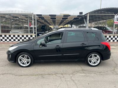 Peugeot 308 SW 1.6 8V HDi 112CV Ciel Sportium (8)