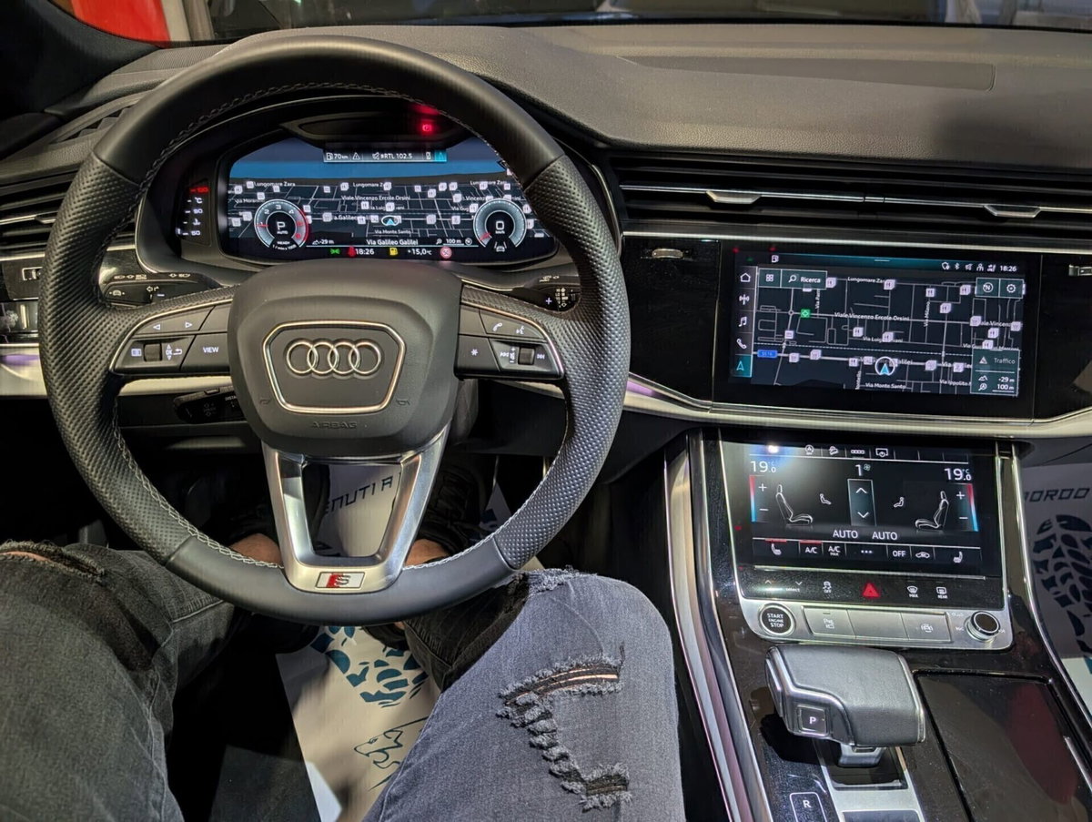 Audi Q8 Q8 45 TDI quattro tiptronic Sport (18)
