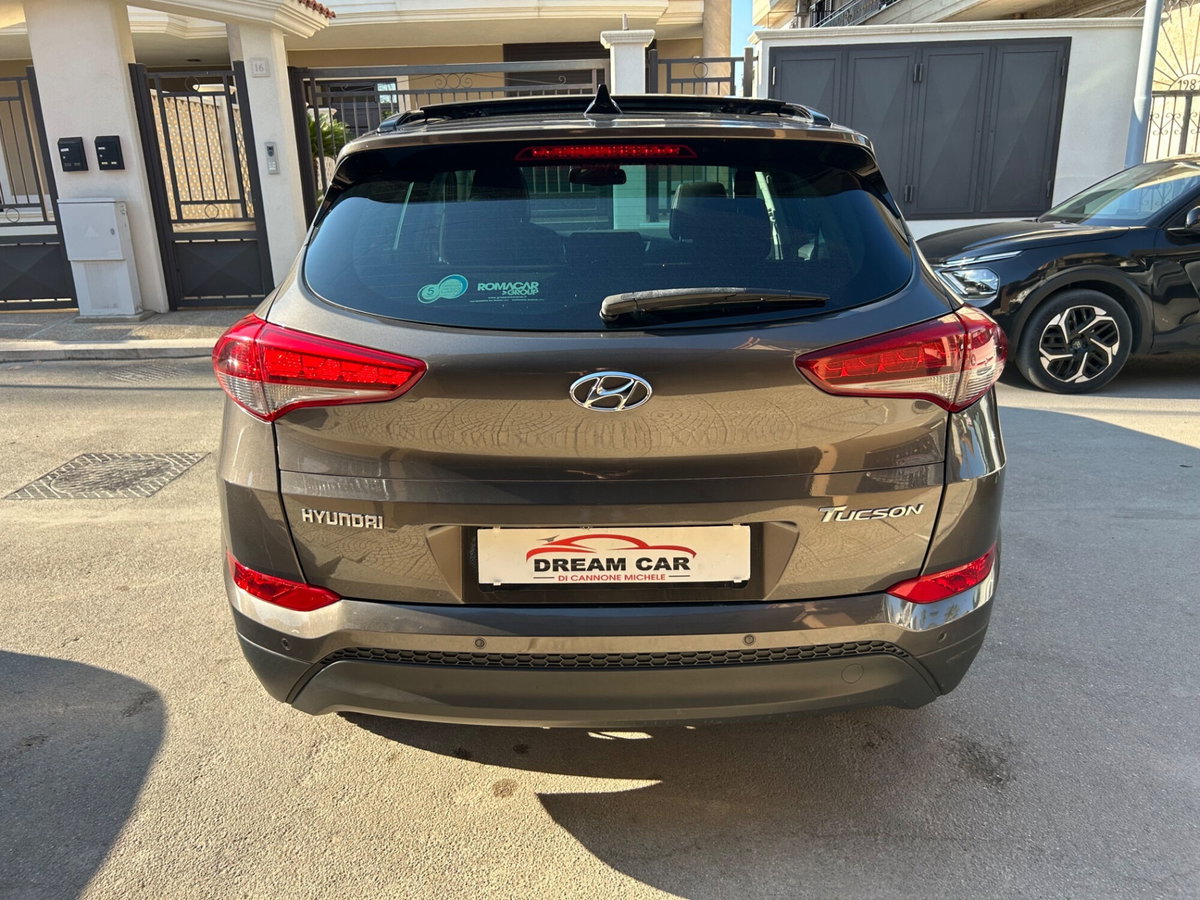 Hyundai Tucson 1.7 CRDi XPossible (12)