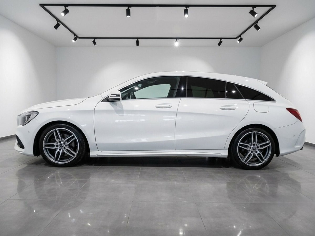 Mercedes-Benz CLA Shooting Brake 220 d Automatic Sport (8)