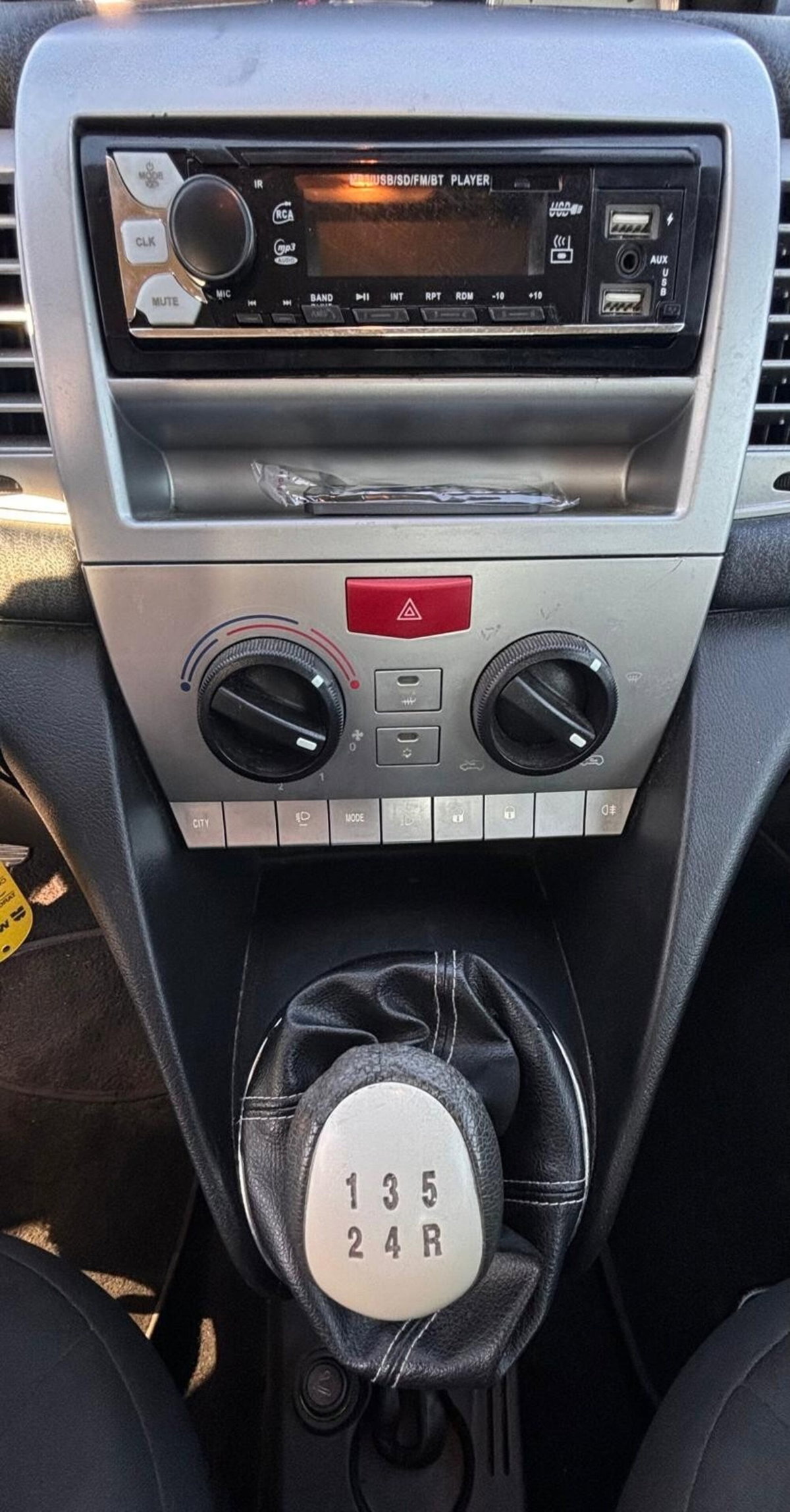Lancia Ypsilon 1.2 Argento (15)