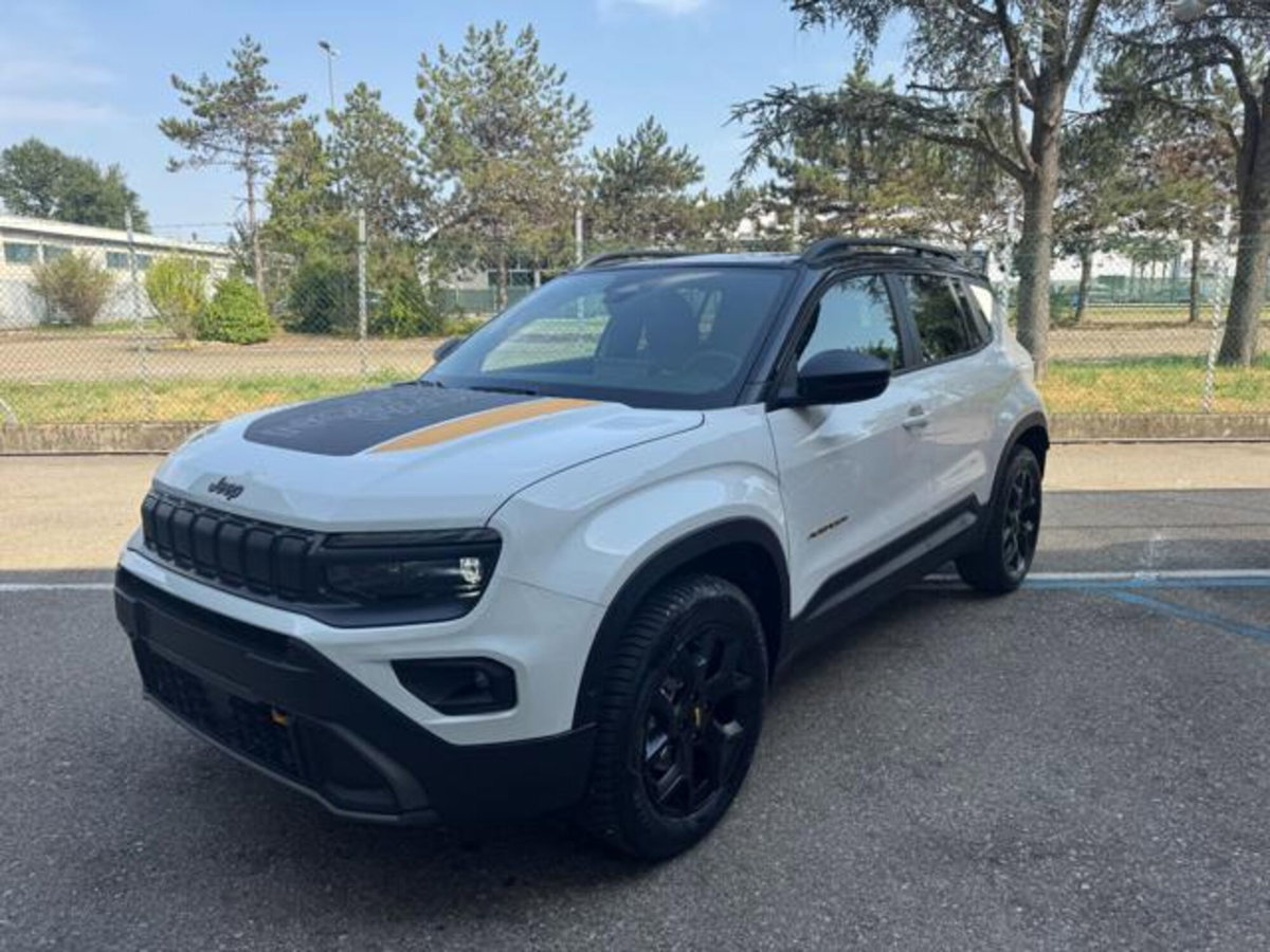 Jeep Avenger 1.2 turbo e-hybrid mhev The North Face 4xe 145cv edct6