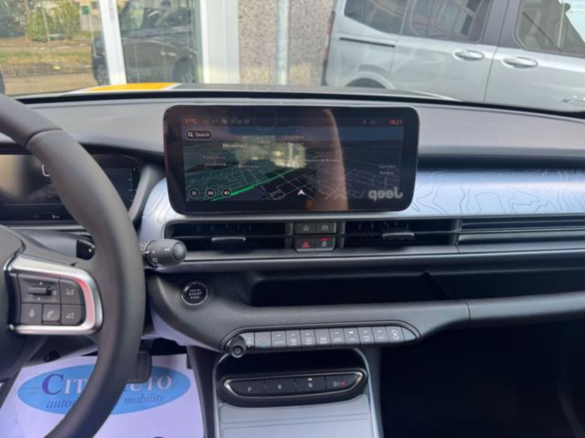 Jeep Avenger 1.2 turbo e-hybrid mhev The North Face 4xe 145cv edct6 (15)
