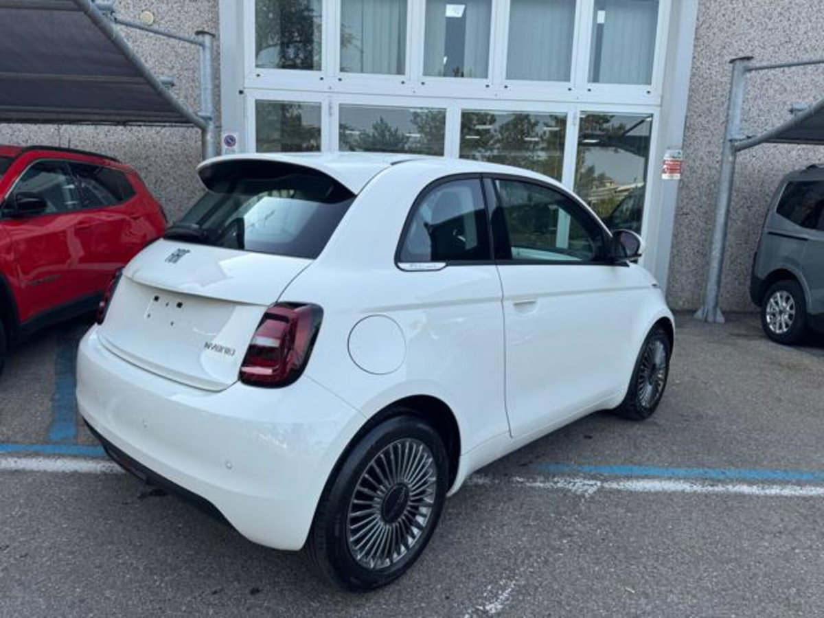 Fiat 500 1.0 hybrid Torino (3)