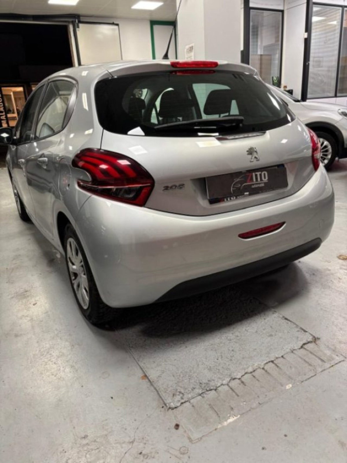 Peugeot 208 75 5 porte Allure (7)
