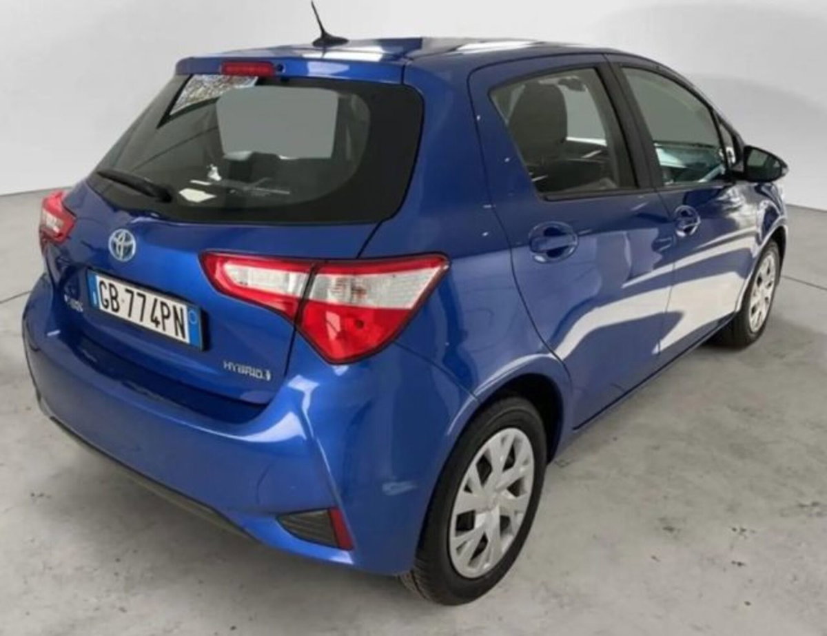 Toyota Yaris Cross 1.5 Hybrid 5p. E-CVT Premiere (5)