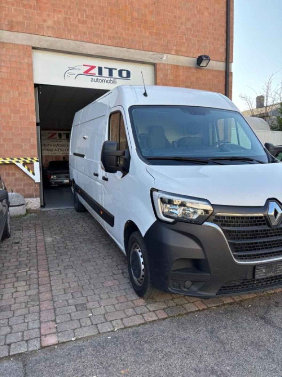 Renault Master Furgone T35 2.3 dCi 135 PL-TM-DC Furgone Ice (8)