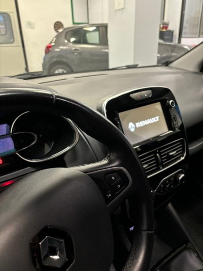 Renault Clio Sporter dCi 8V 75 CV Business (5)