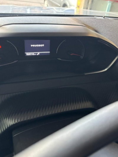 Peugeot 2008 BlueHDi 100 S&S Active (10)
