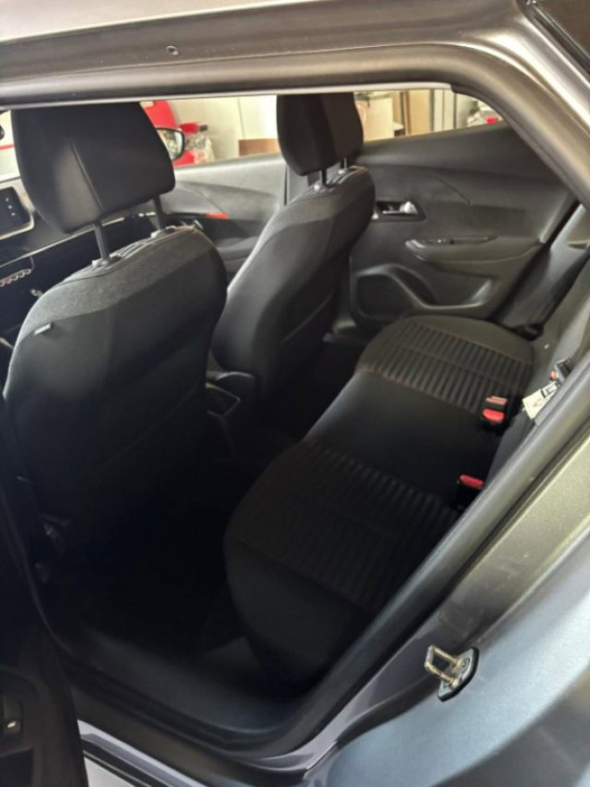 Peugeot 2008 BlueHDi 100 S&S Active (5)