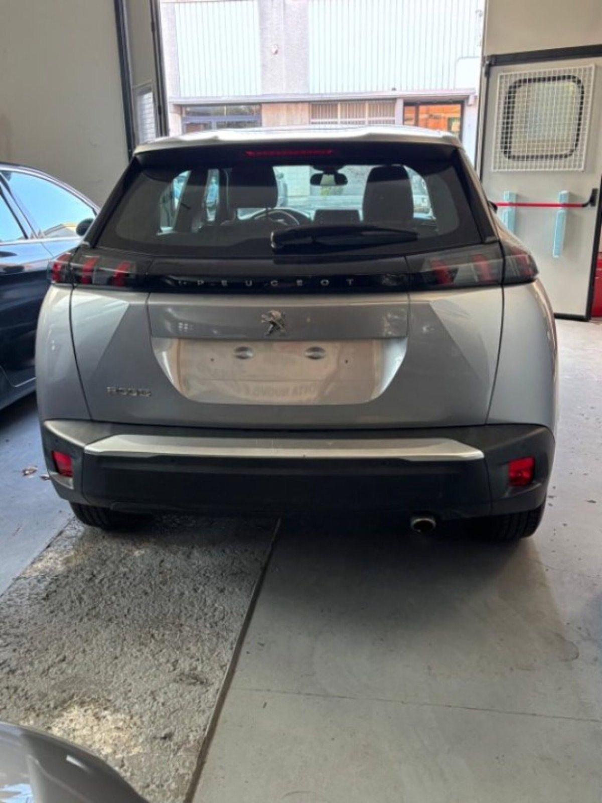 Peugeot 2008 BlueHDi 100 S&S Active (8)