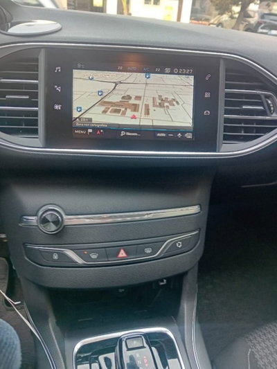 Peugeot 308 SW BlueHDi 130 S&S EAT8 GT Line (11)