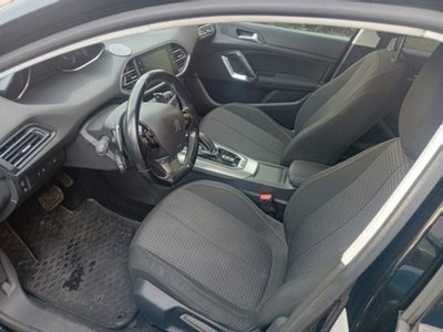 Peugeot 308 SW BlueHDi 130 S&S EAT8 GT Line (14)