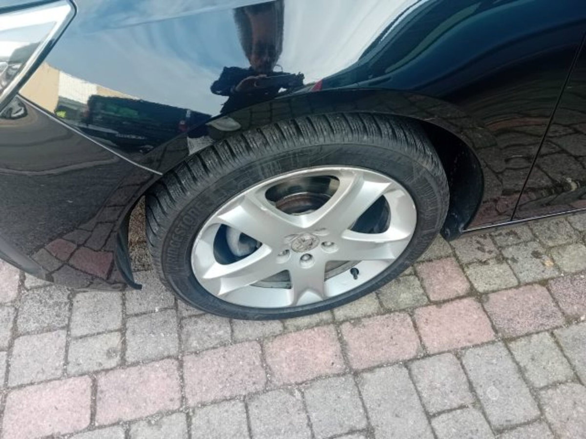 Peugeot 308 SW BlueHDi 130 S&S EAT8 GT Line (17)