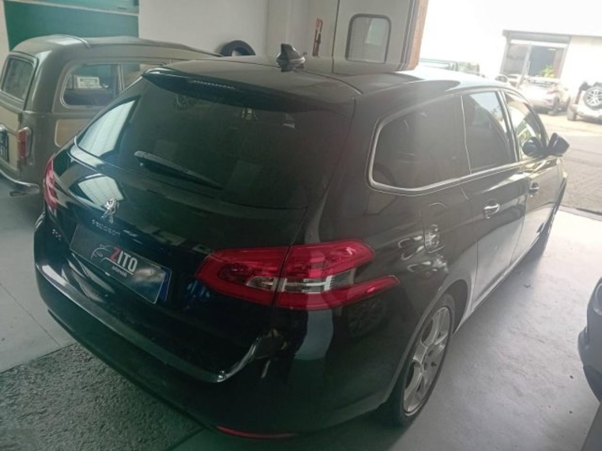 Peugeot 308 SW BlueHDi 130 S&S EAT8 GT Line (7)
