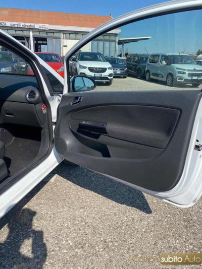 Opel Corsa 1.2 85CV 3 porte GPL-TECH b-color (14)