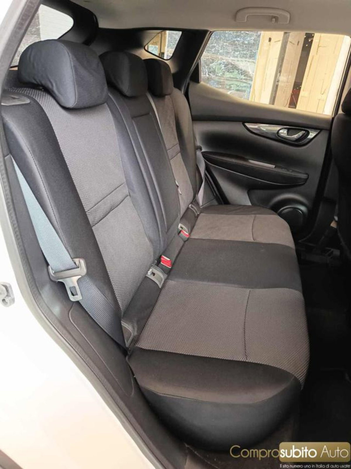 Nissan Qashqai 1.2 DIG-T Visia (9)