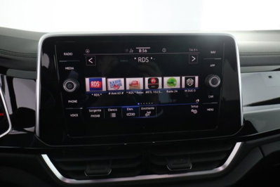 Volkswagen T-Roc 1.5 tsi R-Line dsg (11)