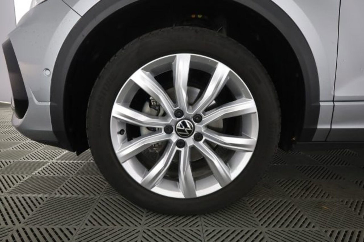 Volkswagen T-Roc 1.5 tsi R-Line dsg (8)