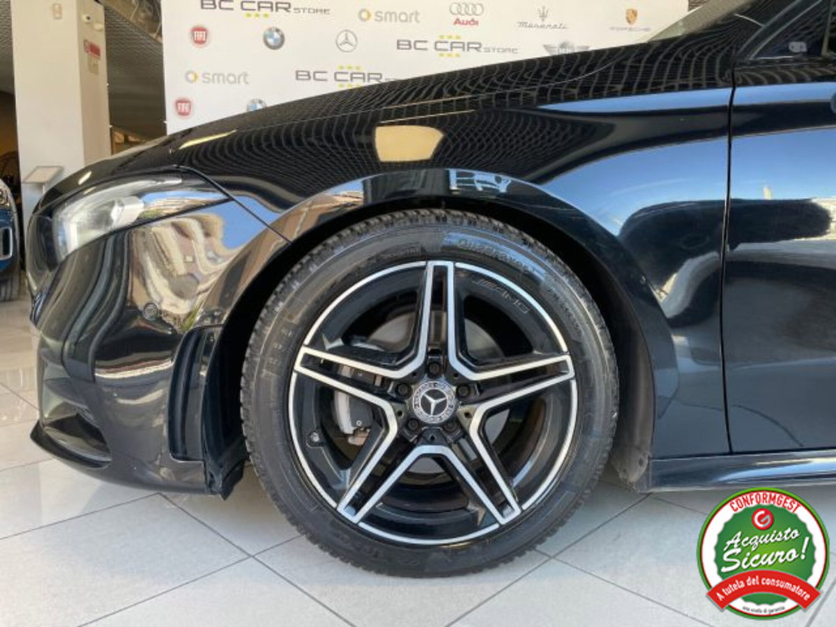 Mercedes-Benz Classe A 180 Premium (19)