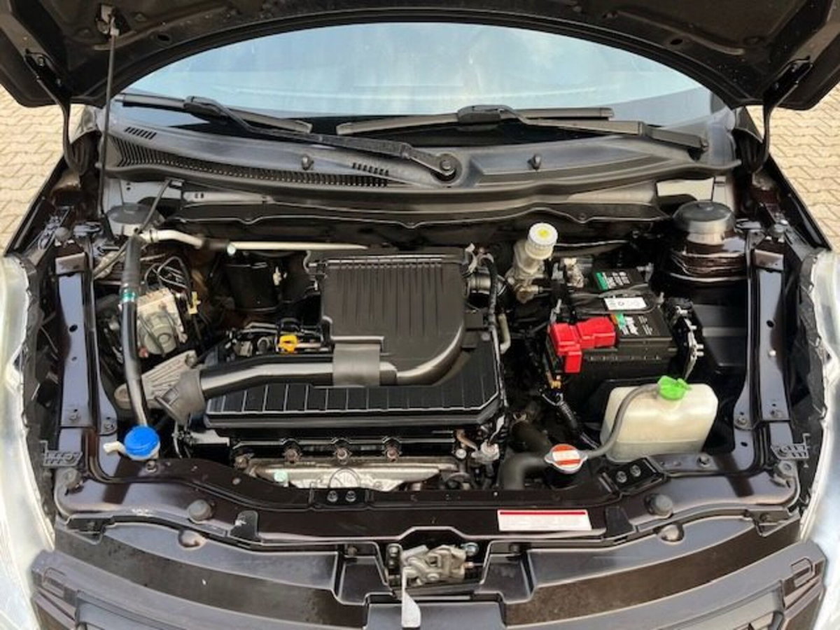 Suzuki Swift 1.2 VVT 5 porte GL (12)