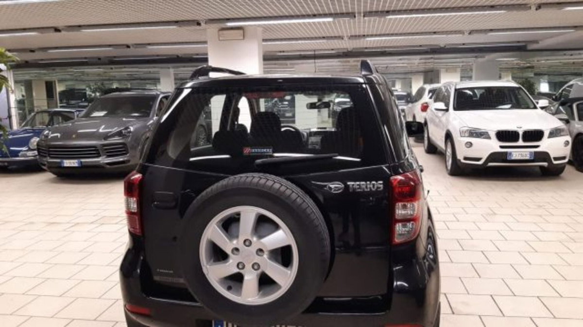 Daihatsu Terios 1.5 4WD SXA (4)