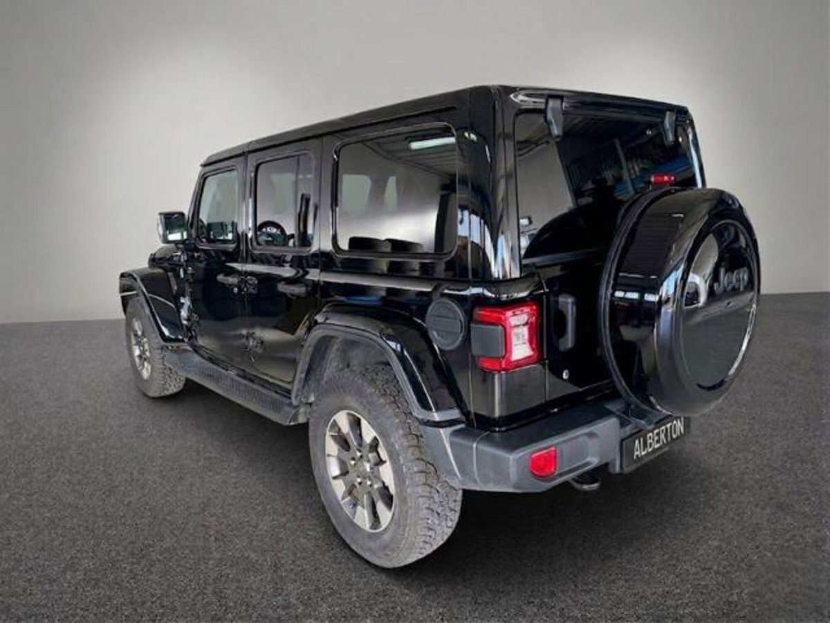 Jeep Wrangler Unlimited 2.2 Mjt II Sahara (9)