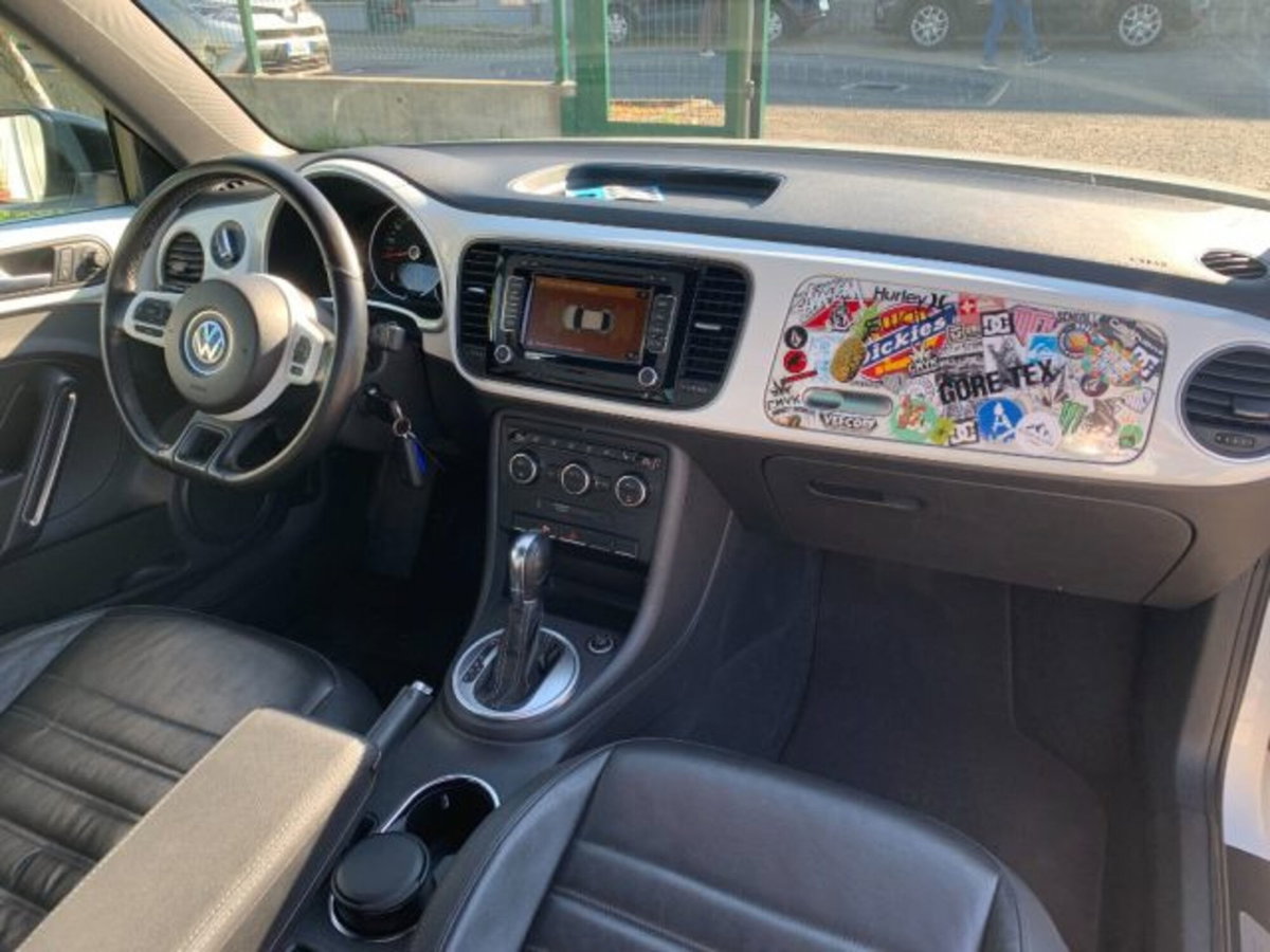 Volkswagen Maggiolino 2.0 TSI DSG Sport (12)
