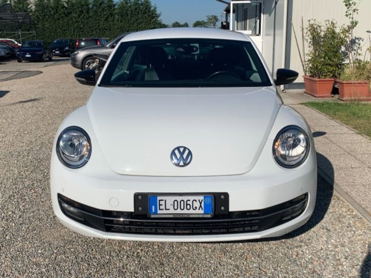 Volkswagen Maggiolino 2.0 TSI DSG Sport (2)
