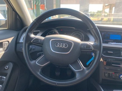 Audi A4 Avant 2.0 TDI 150 CV Business (12)