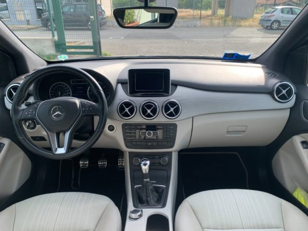 Mercedes-Benz Classe B 180 CDI Premium (12)