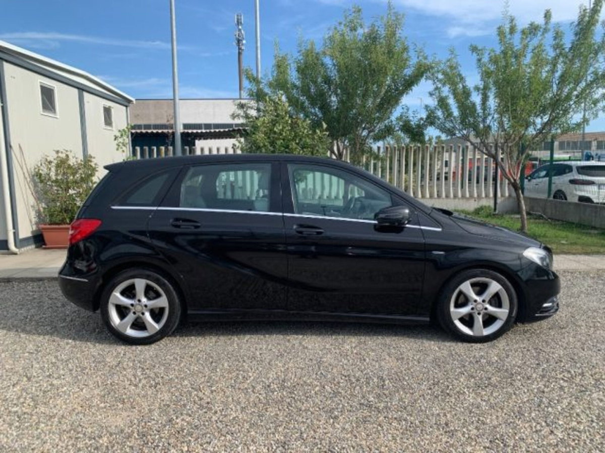 Mercedes-Benz Classe B 180 CDI Premium (3)