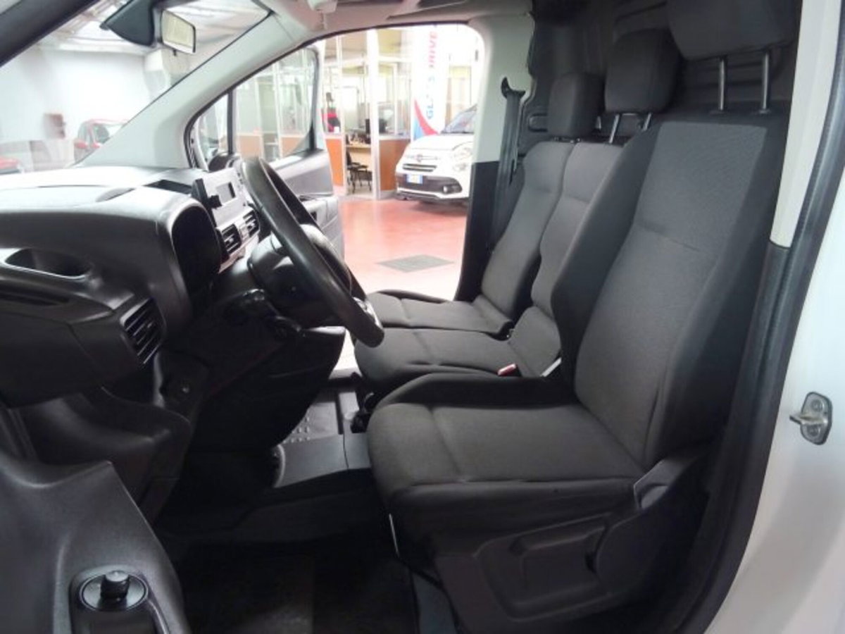 Citroen Berlingo Furgone BlueHDi 100 Van M Club (8)