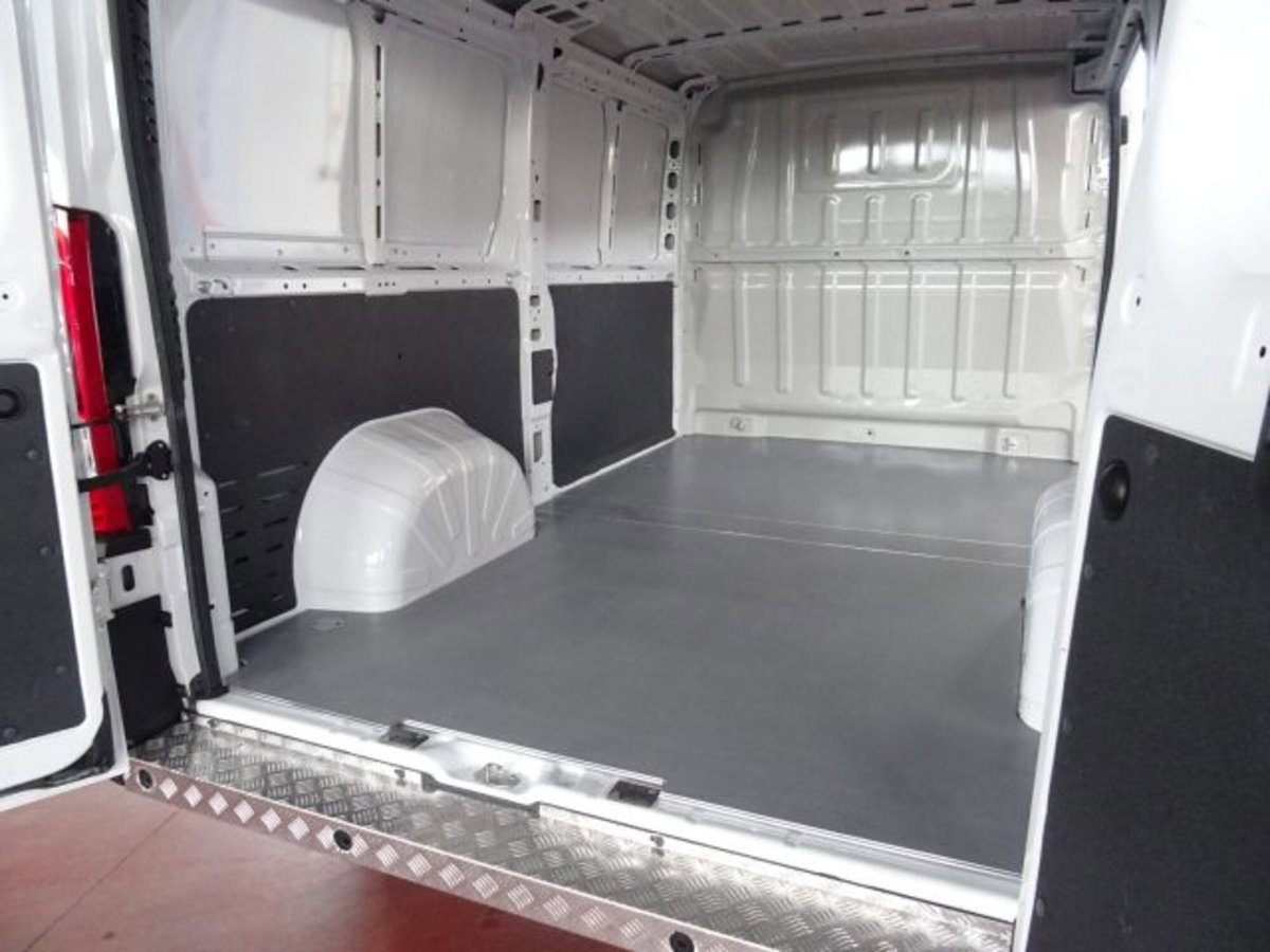 Fiat Ducato Furgone 33 2.2 Mjt 140CV AT9 PM-TN Furgone (10)