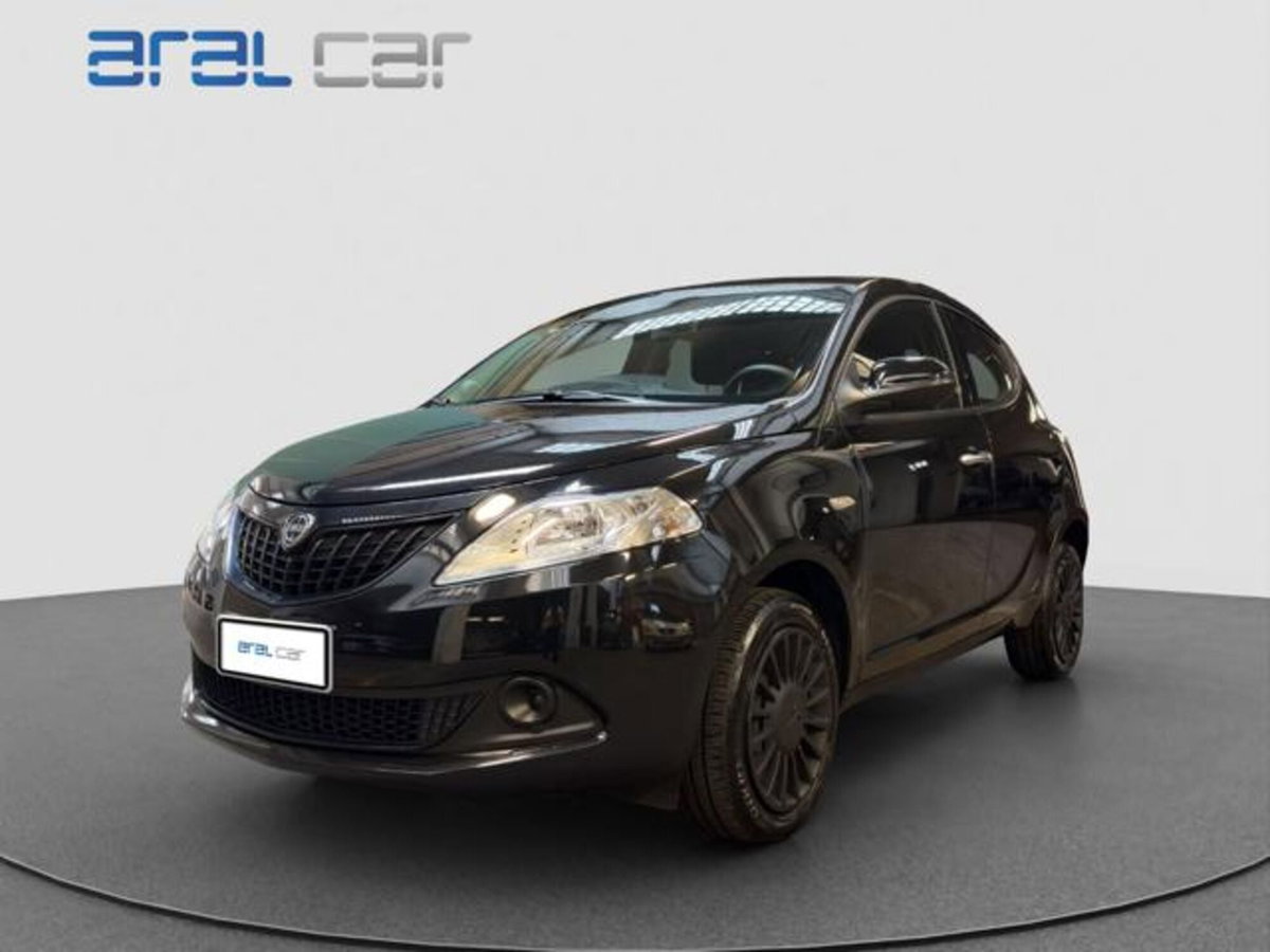 Lancia Ypsilon 1.0 FireFly 5 porte S&S Hybrid Silver Plus