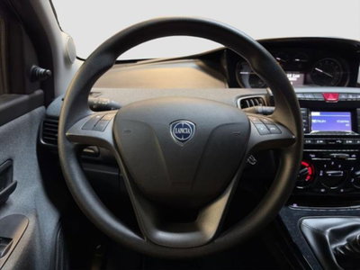 Lancia Ypsilon 1.0 FireFly 5 porte S&S Hybrid Silver Plus (10)