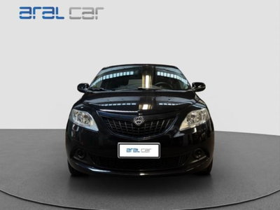 Lancia Ypsilon 1.0 FireFly 5 porte S&S Hybrid Silver Plus (2)