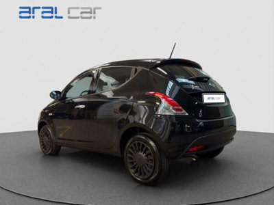 Lancia Ypsilon 1.0 FireFly 5 porte S&S Hybrid Silver Plus (4)