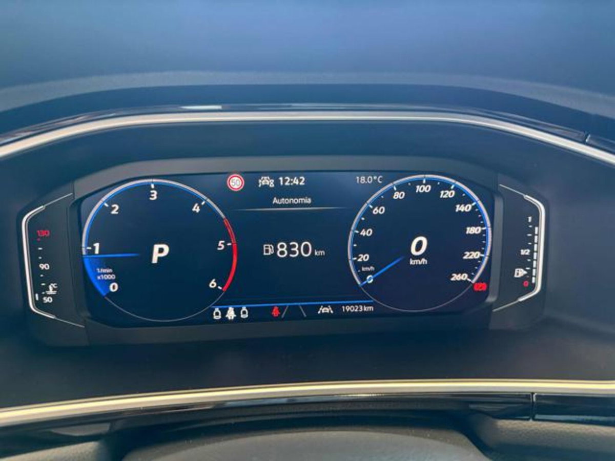 Volkswagen T-Roc 2.0 tdi R-Line 4motion 150cv dsg (15)