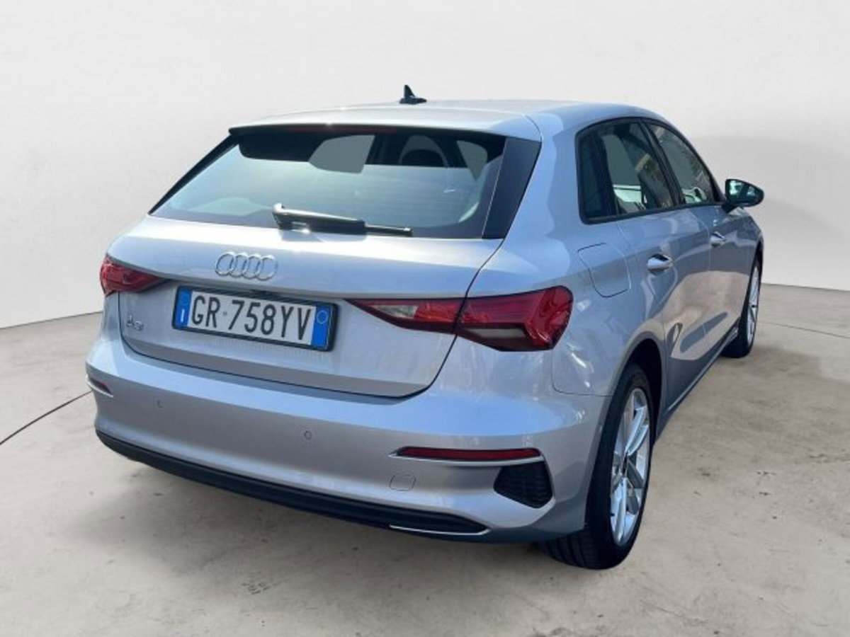 Audi A3 Sportback 30 TDI S tronic Business (4)