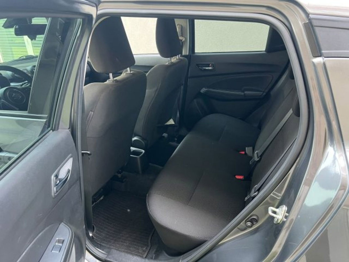 Suzuki Swift 1.2 Hybrid Easy Top (12)
