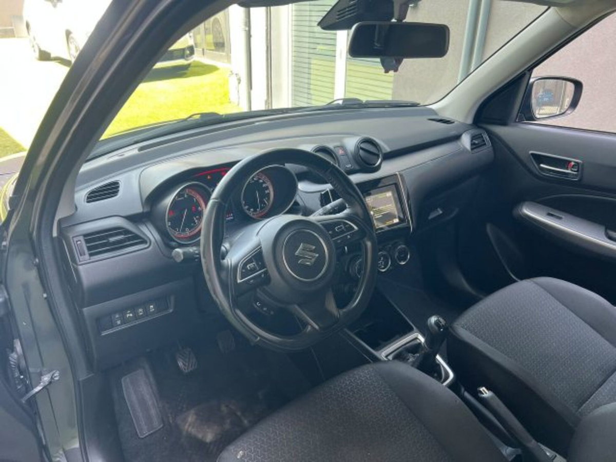 Suzuki Swift 1.2 Hybrid Easy Top (8)