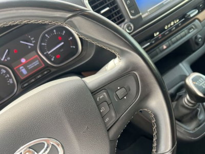 Toyota Proace Verso Verso 2.0D 150 CV L1 D Lounge (14)