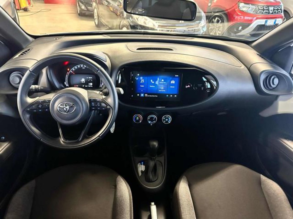 Toyota Aygo X 1.0 VVT-i 72 CV 5 porte Limited S-CVT (17)