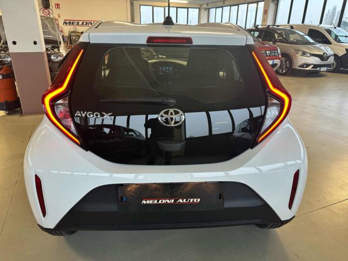 Toyota Aygo X 1.0 VVT-i 72 CV 5 porte Limited S-CVT (4)