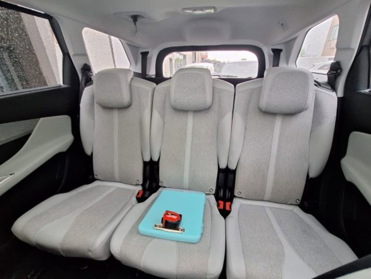 Peugeot 5008 BlueHDi 120 S&S EAT6 Allure Mix (11)