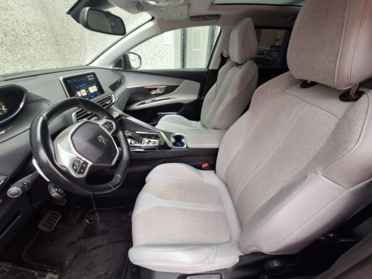 Peugeot 5008 BlueHDi 120 S&S EAT6 Allure Mix (15)