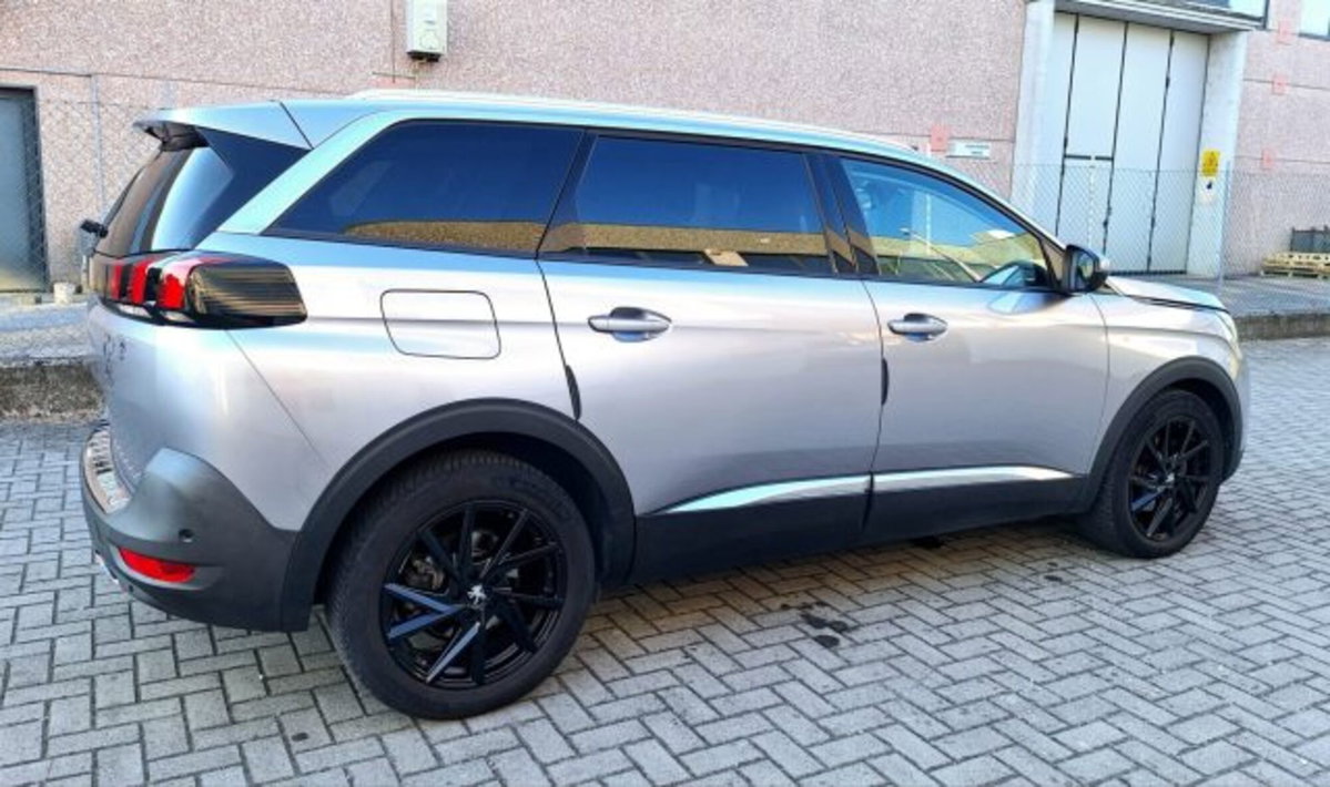 Peugeot 5008 BlueHDi 120 S&S EAT6 Allure Mix (4)